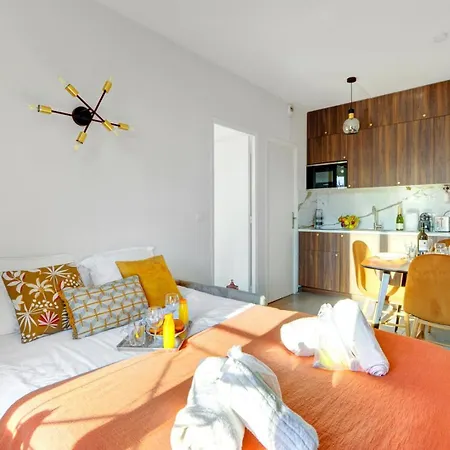 Bluestay 139 - Charming * Bagnolet